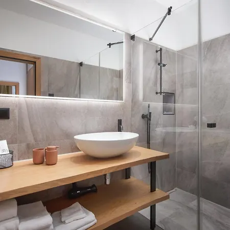 Luxury 
