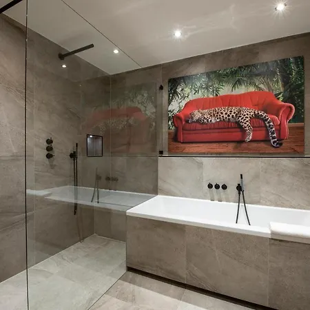 Luxury 